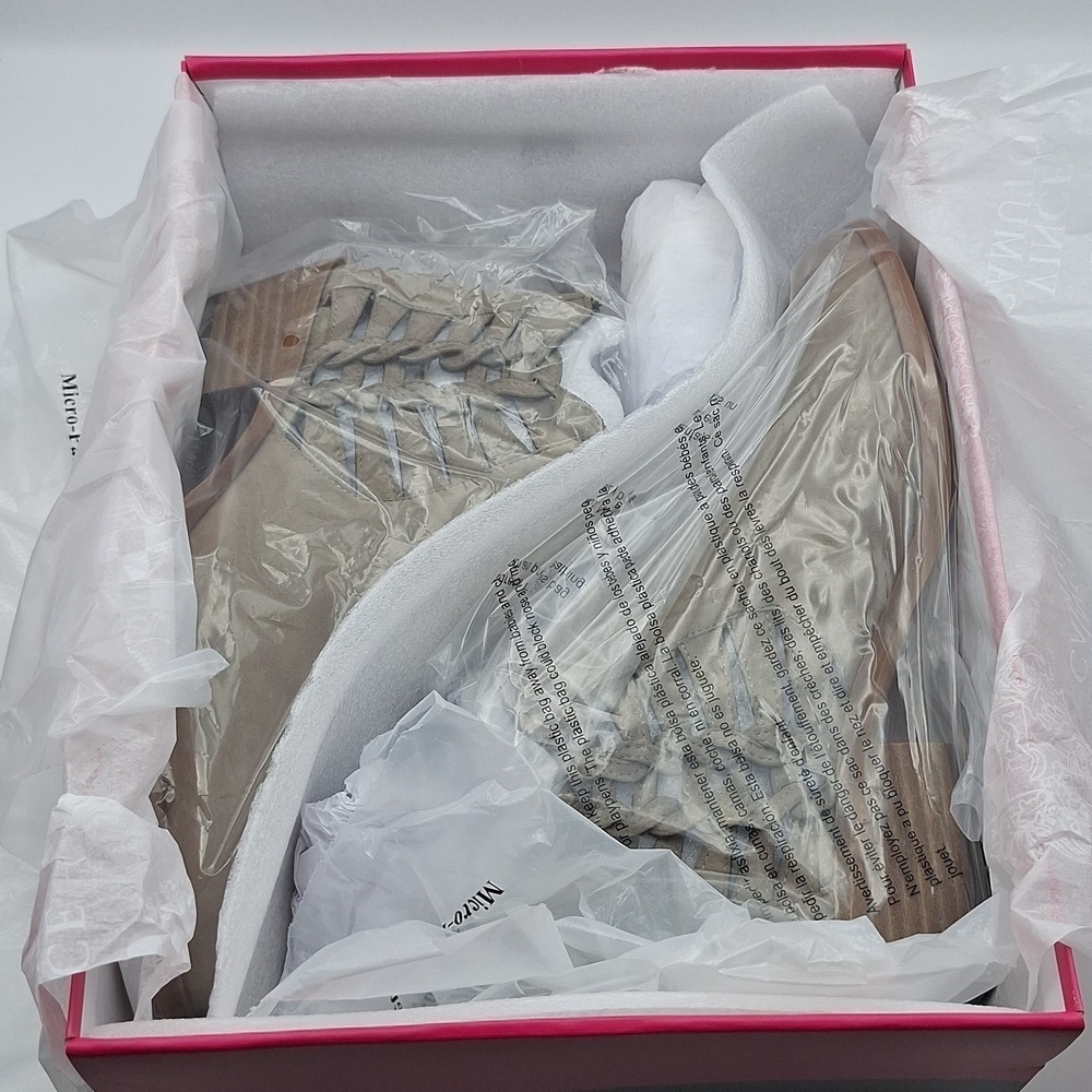 NIB VINCE CAMUTO Prestetta Bootie - Foxy True Suede, Taupe - Picture 2 of 16